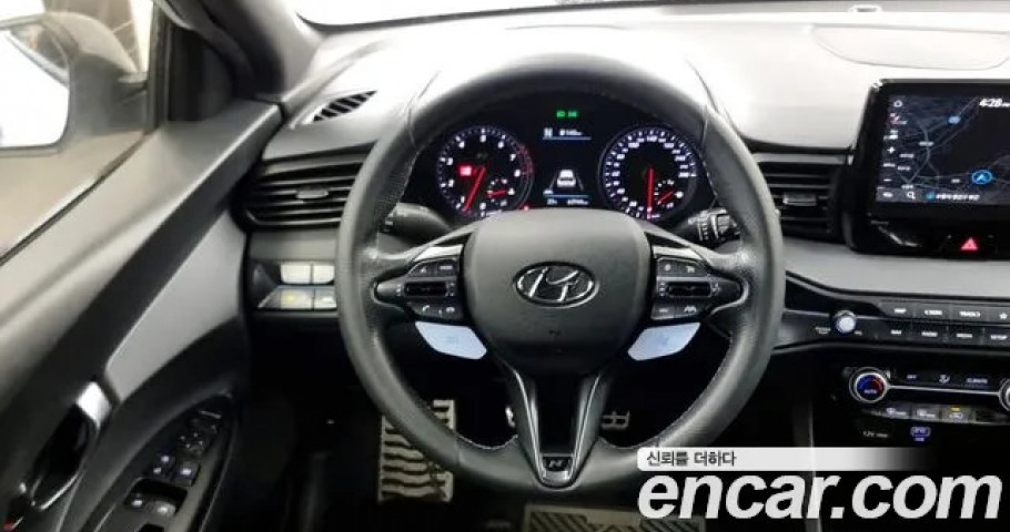 Hyundai Veloster 