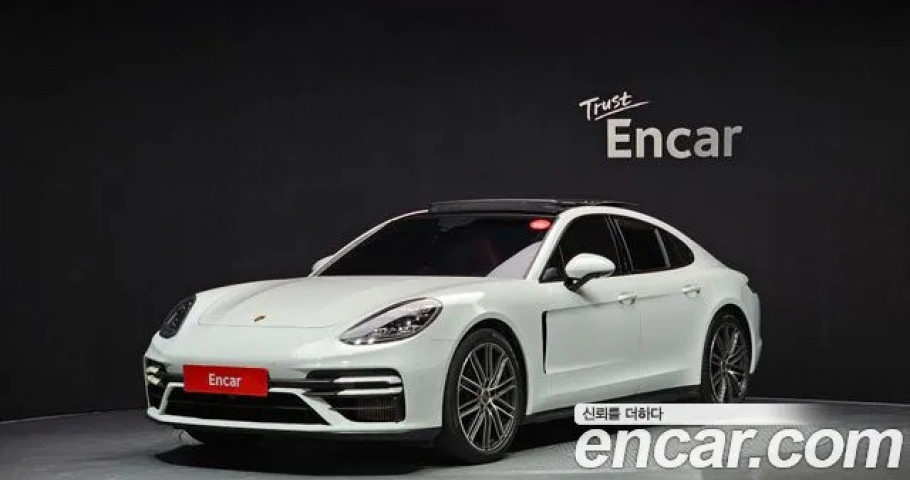 Porsche Panamera 