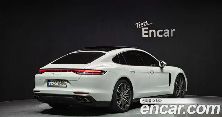 Porsche Panamera 