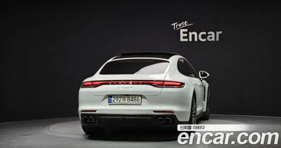 Porsche Panamera 