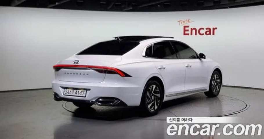 Hyundai Grandeur 
