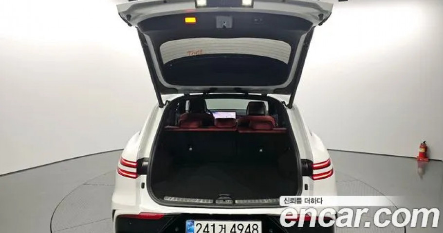 Genesis Gv70 