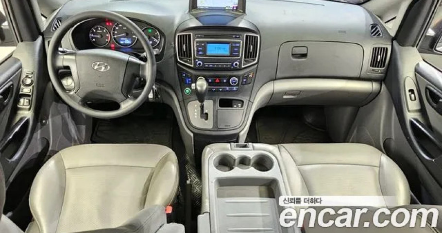 Hyundai Starex 