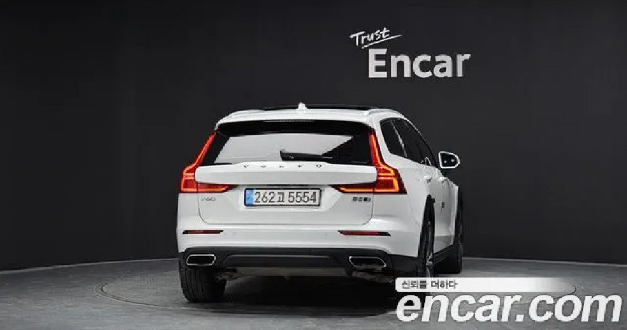 Volvo V60 