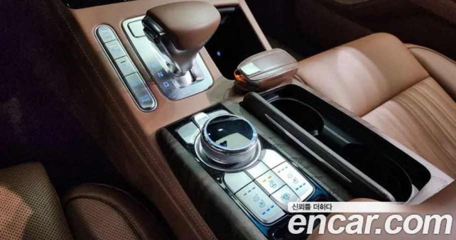 Genesis G90 