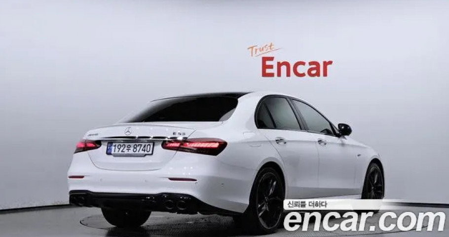 Mercedes-Benz E-Class 