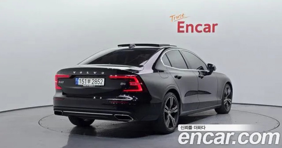 Volvo S60 