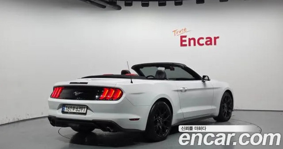 Ford Mustang 