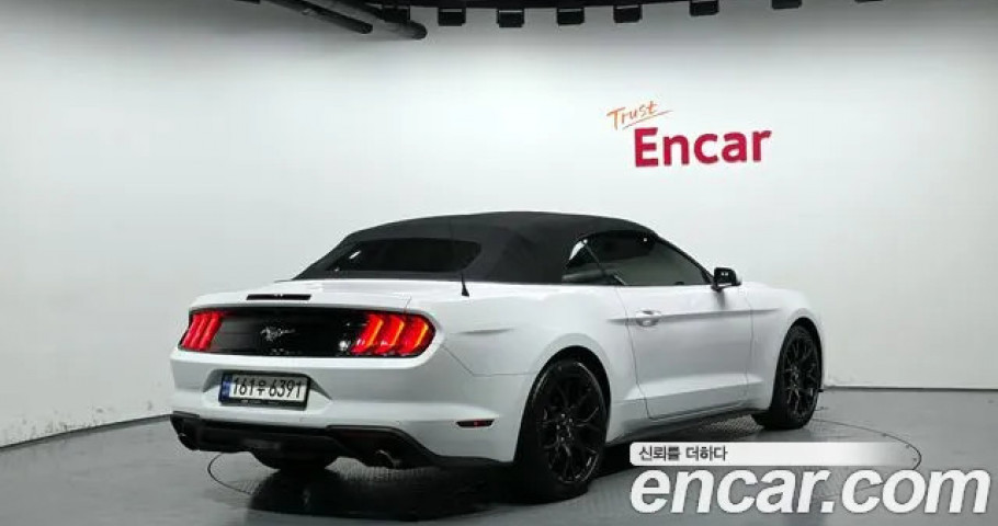 Ford Mustang 