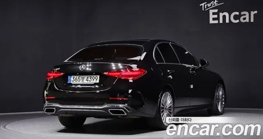 Mercedes-Benz C-Class 