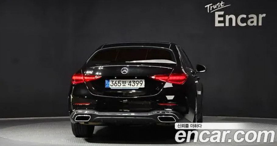 Mercedes-Benz C-Class 