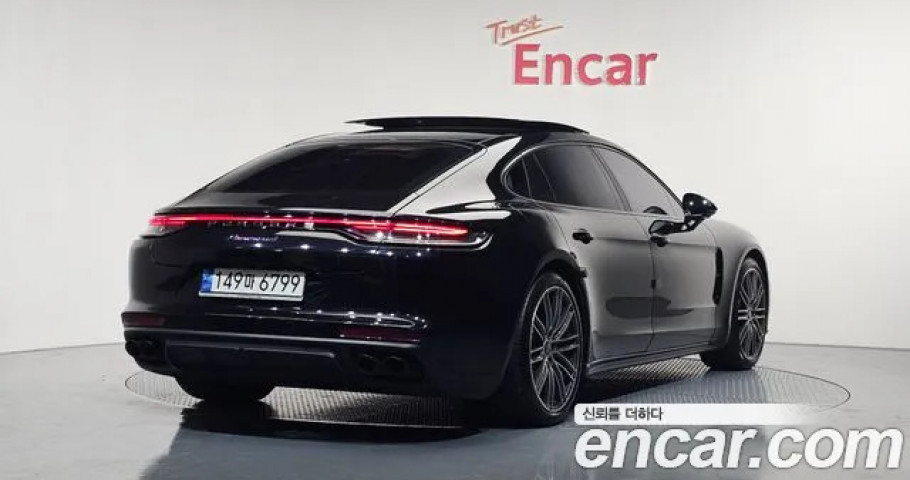 Porsche Panamera 
