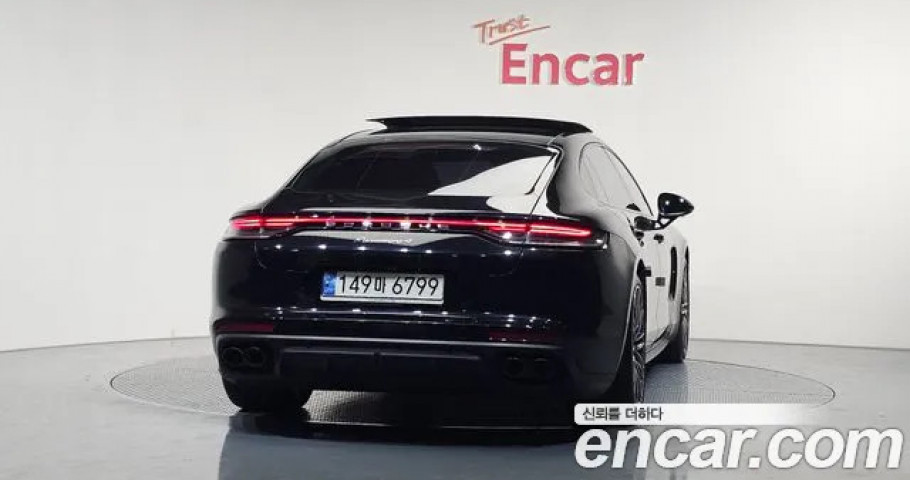 Porsche Panamera 