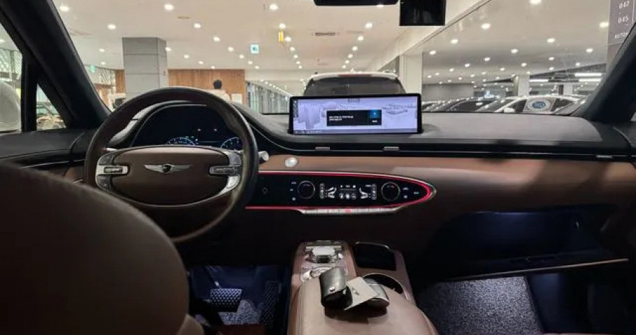 Genesis Gv70 