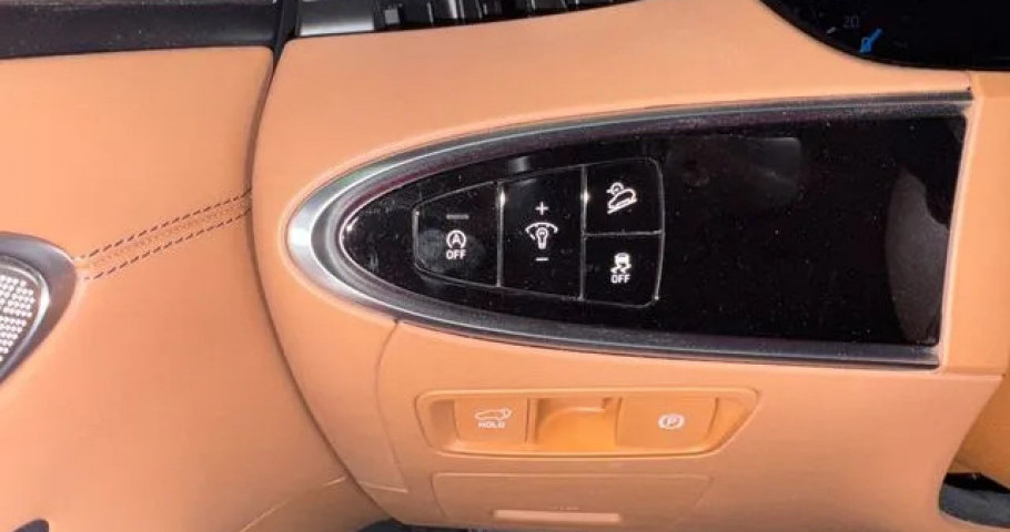 Genesis Gv70 