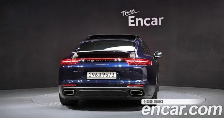 Porsche Panamera 