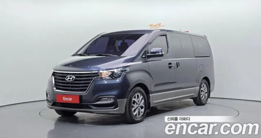 Hyundai Starex 
