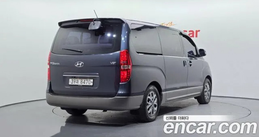Hyundai Starex 