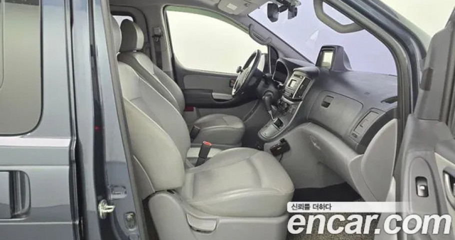 Hyundai Starex 