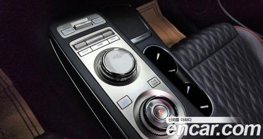 Genesis Gv70 