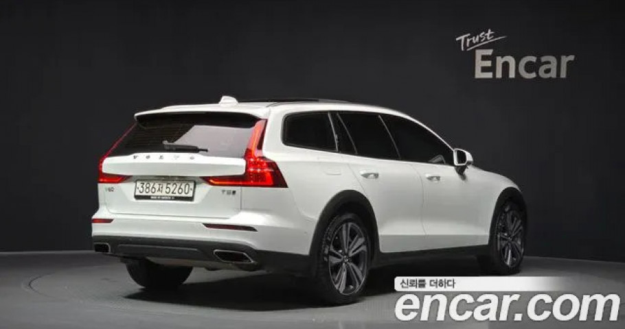 Volvo V60 