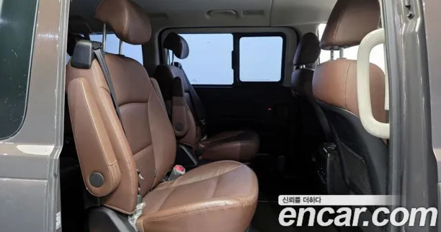Hyundai Starex 