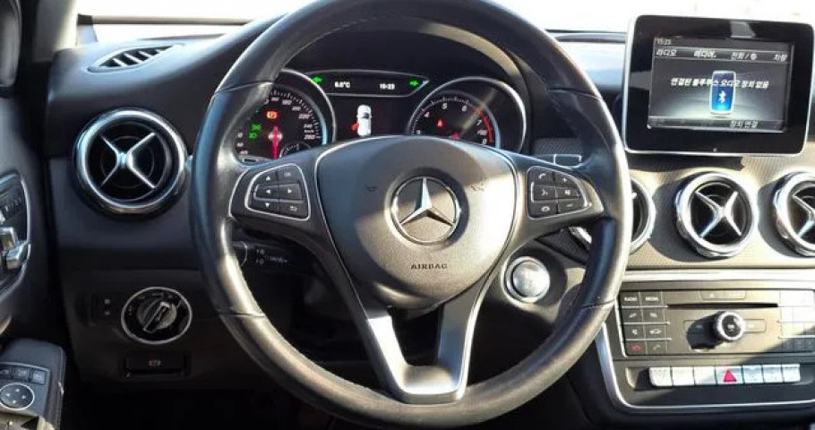 Mercedes-Benz Gla-Class 