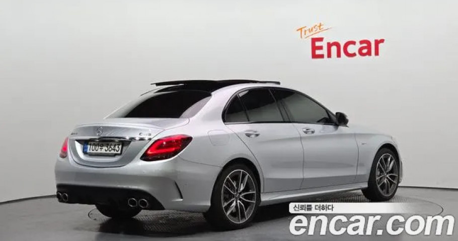 Mercedes-Benz C-Class 