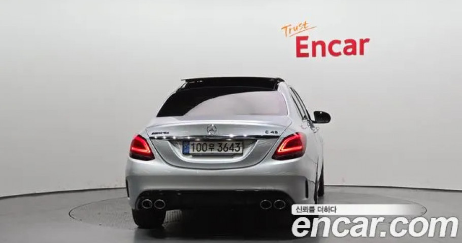 Mercedes-Benz C-Class 