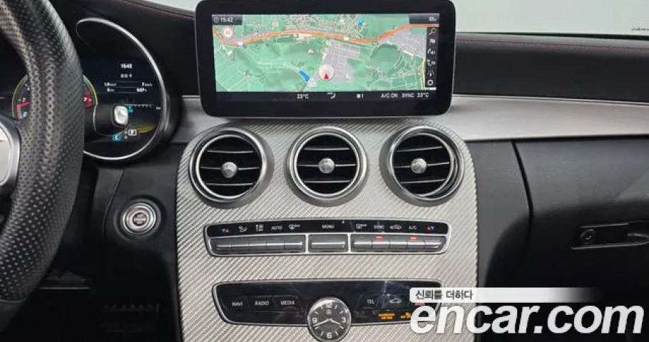 Mercedes-Benz C-Class 
