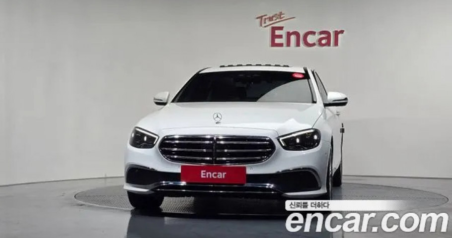 Mercedes-Benz E-Class 