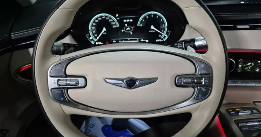 Genesis Gv70 