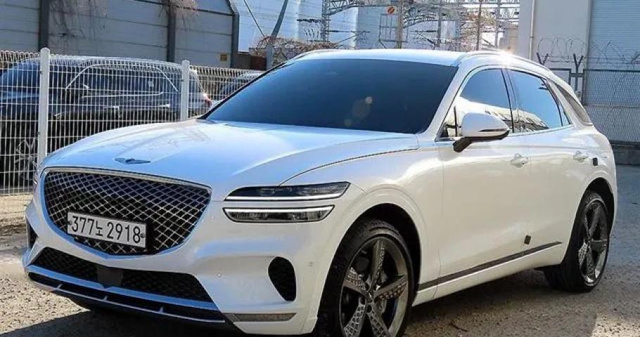 Genesis Gv70 