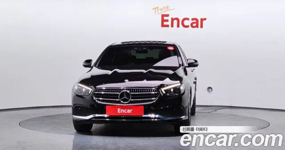 Mercedes-Benz E-Class 