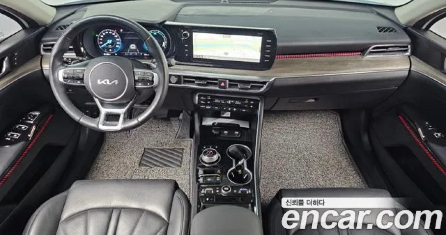 Kia K5 
