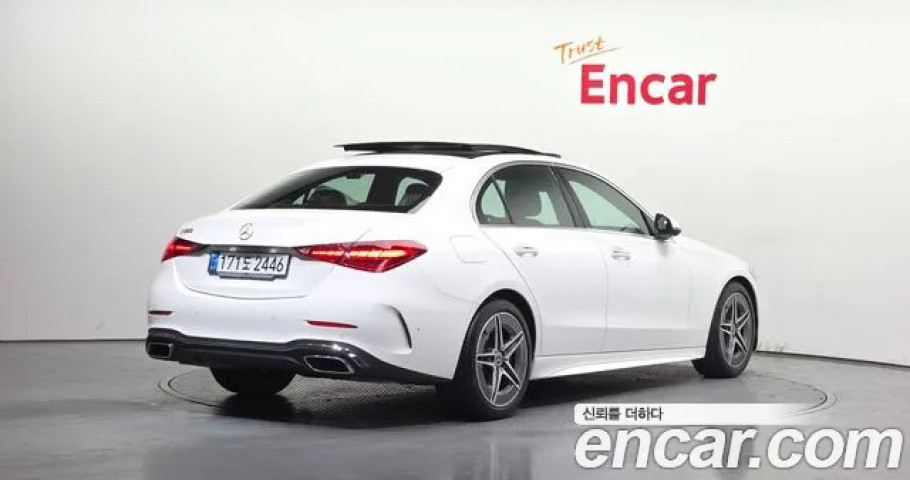 Mercedes-Benz C-Class 