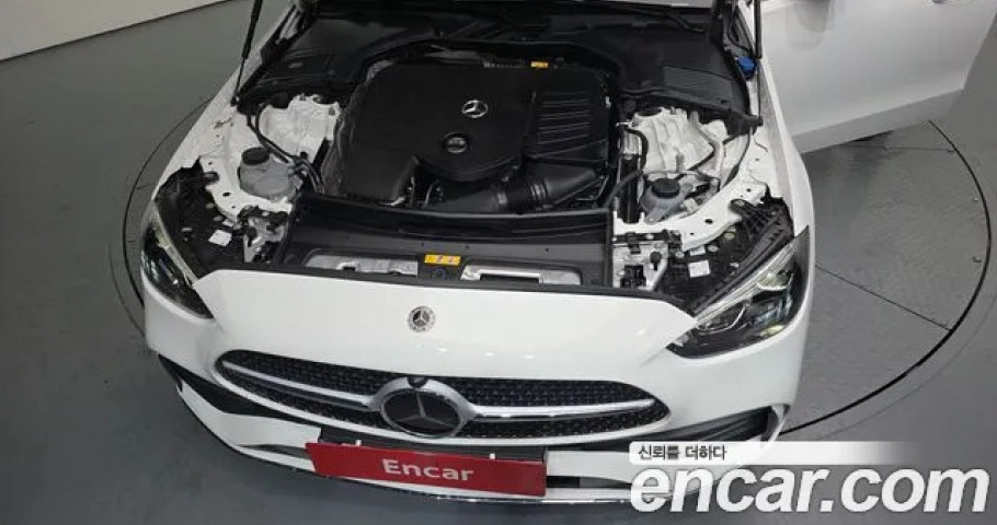 Mercedes-Benz C-Class 