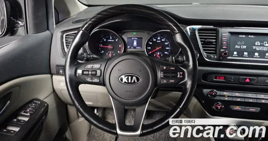 Kia Carnival 