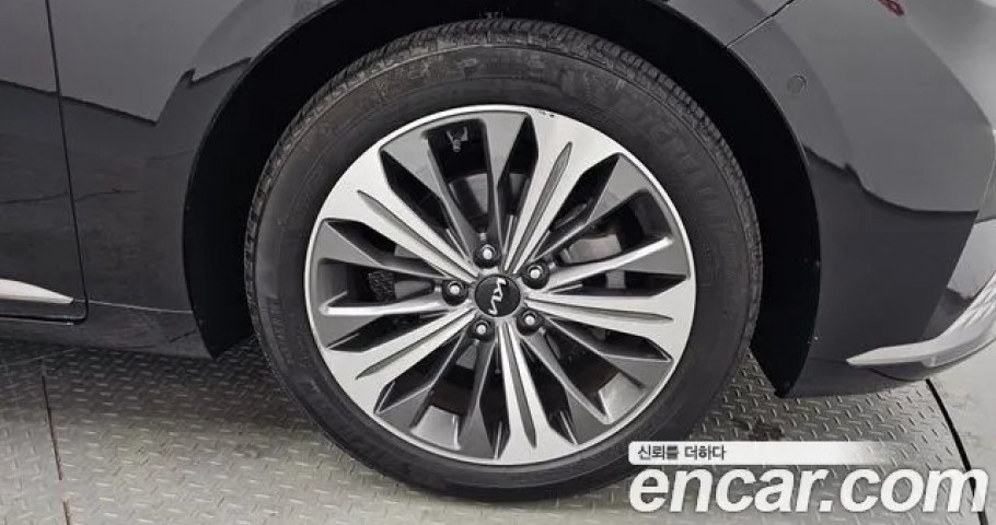 Kia K8 