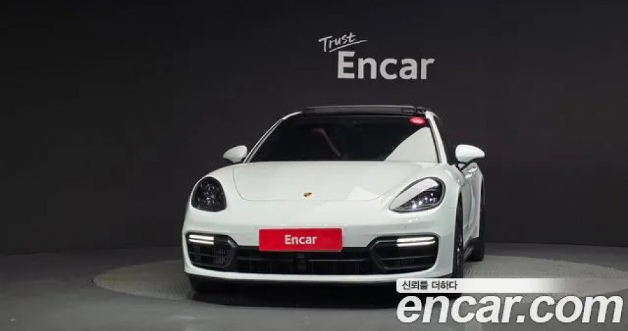 Porsche Panamera 