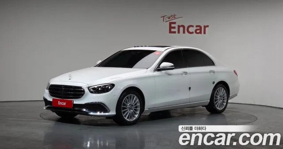 Mercedes-Benz E-Class 