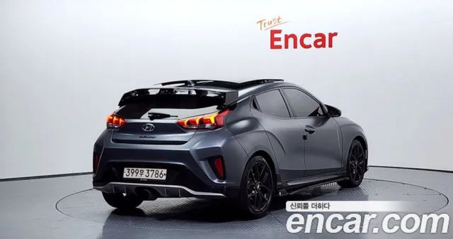 Hyundai Veloster 