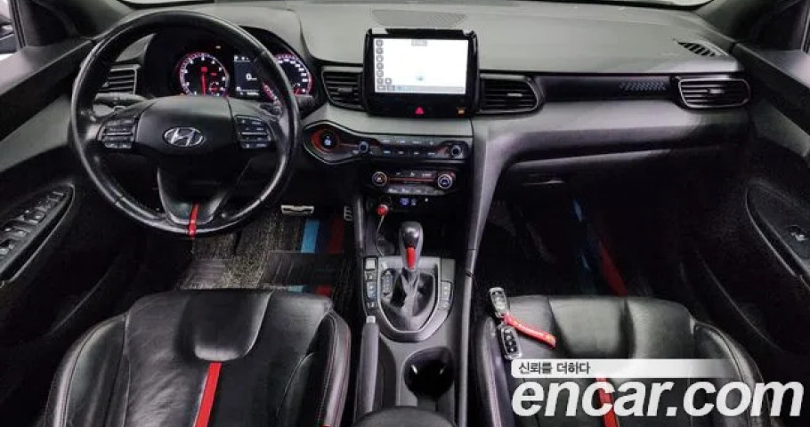 Hyundai Veloster 