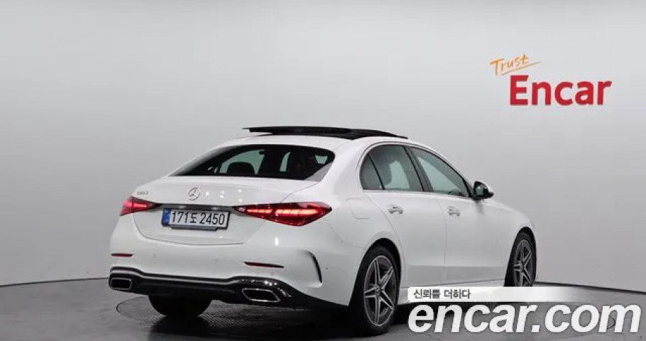 Mercedes-Benz C-Class 