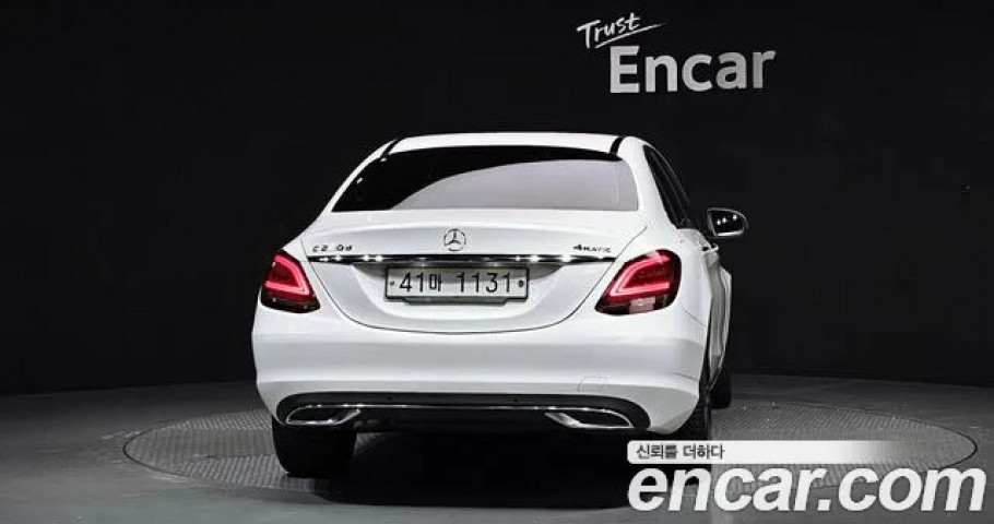 Mercedes-Benz C-Class 