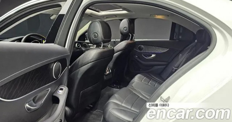 Mercedes-Benz C-Class 