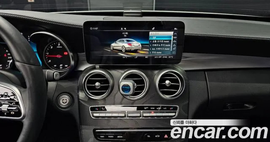 Mercedes-Benz C-Class 