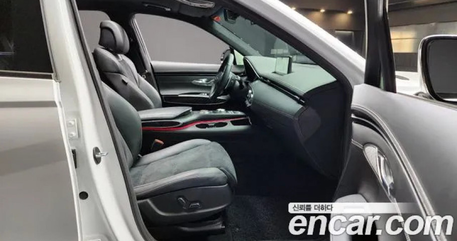 Genesis Gv70 