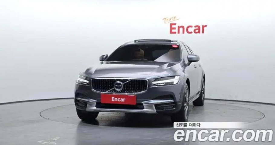 Volvo V90 
