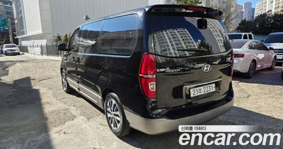 Hyundai Starex 